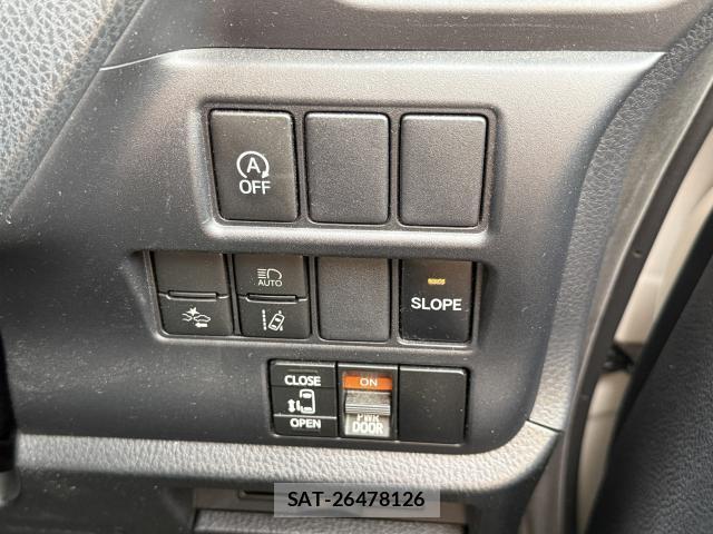 Toyota NOAH 2019-06 8070962-9