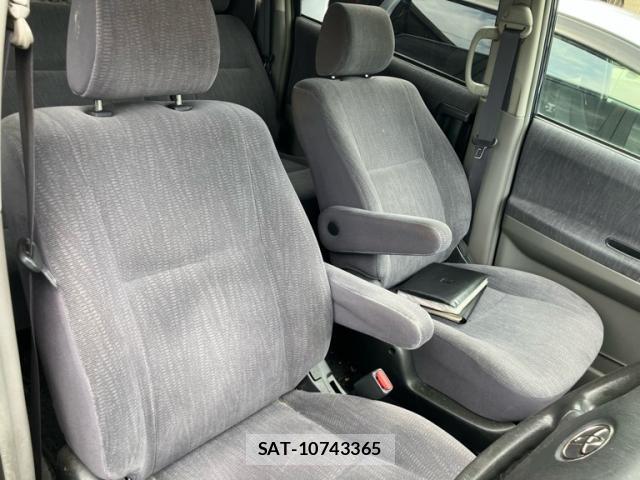 Toyota NOAH 2004-06 8071045-14