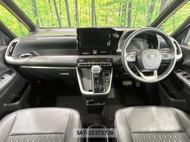 Toyota NOAH 2024-07 8071131-1