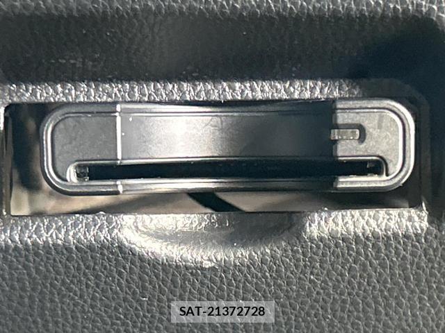 Toyota NOAH 2024-07 8071131-6