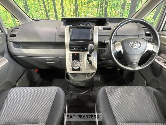 Toyota NOAH 2008-02 8071137-1