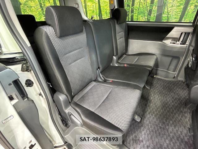 Toyota NOAH 2008-02 8071137-11
