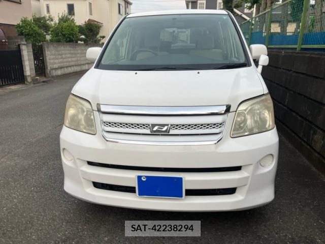 Toyota NOAH 2007-05 8071303-1