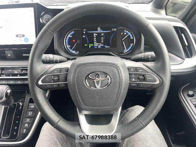 Toyota NOAH 2024-03 8071478-13