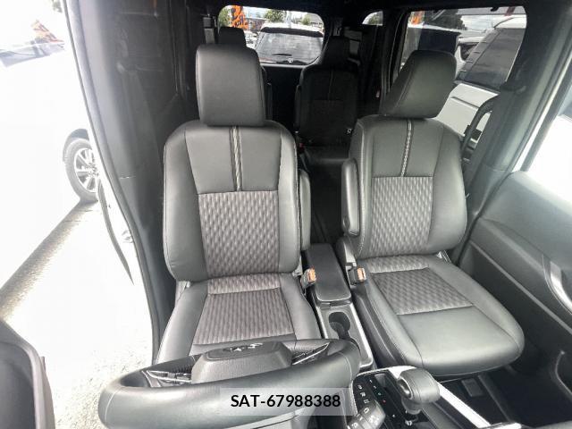 Toyota NOAH 2024-03 8071478-2