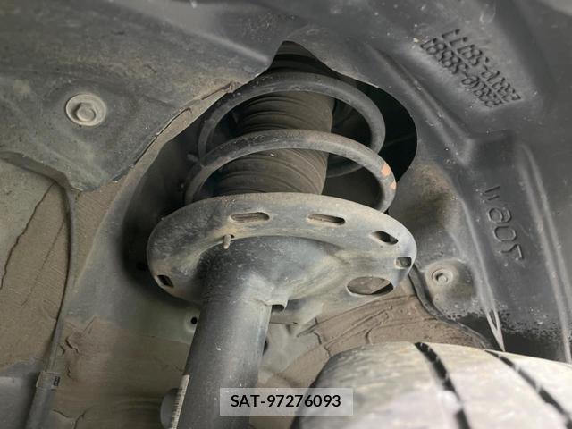 Toyota NOAH 2021-05 8071490-19