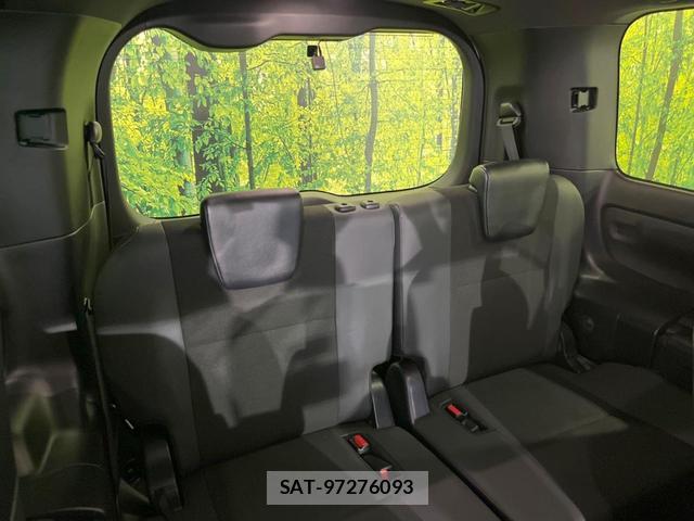 Toyota NOAH 2021-05 8071490-9