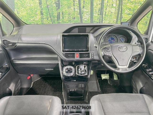 Toyota NOAH 2019-01 8071601-1