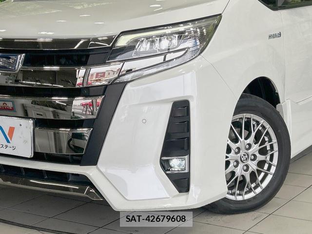 Toyota NOAH 2019-01 8071601-12