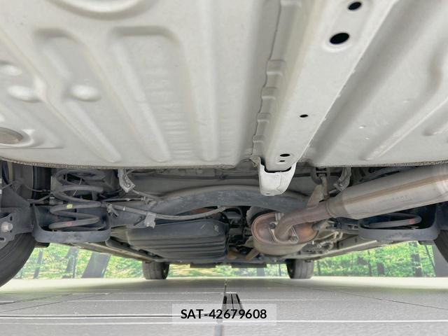 Toyota NOAH 2019-01 8071601-18