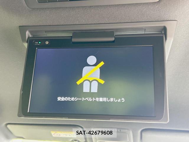 Toyota NOAH 2019-01 8071601-2