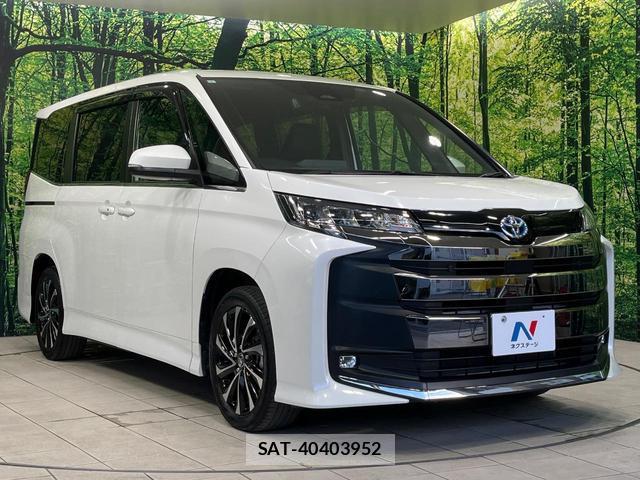 Toyota NOAH 2023-08 8071722-15