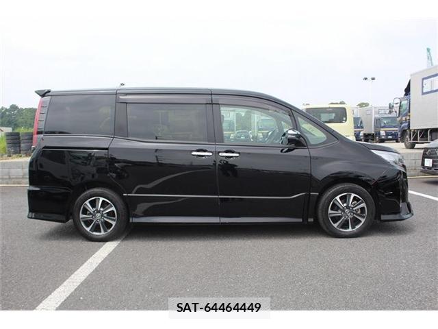 Toyota NOAH 2020-12 8071963-11