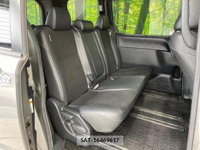 Toyota NOAH 2016-09 8072021-8