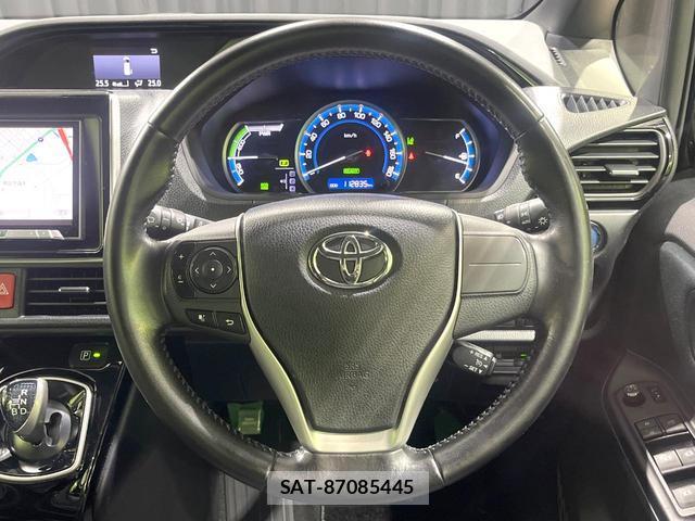 Toyota NOAH 2016-12 8072074-10