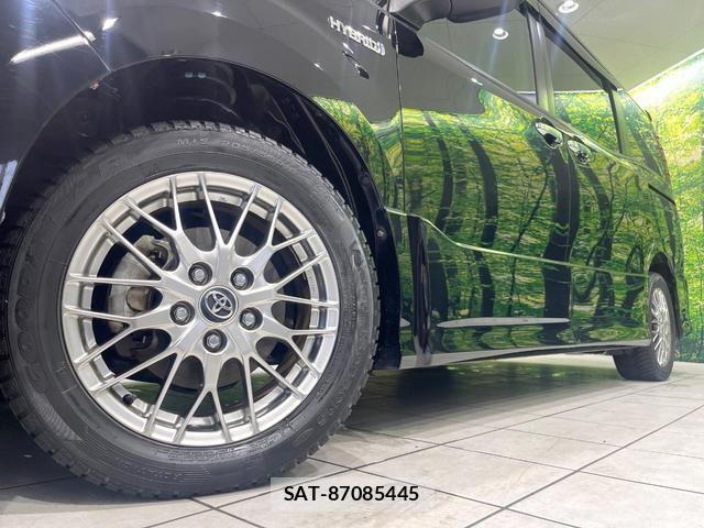 Toyota NOAH 2016-12 8072074-12