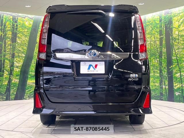 Toyota NOAH 2016-12 8072074-14