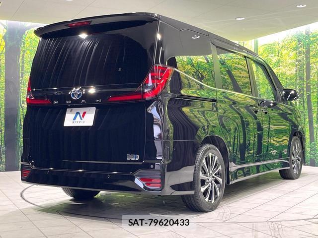 Toyota NOAH 2022-10 8072085-17