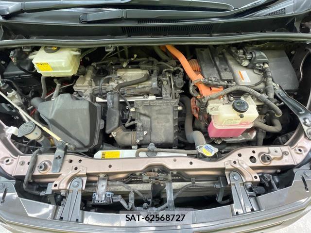 Toyota NOAH 2014-09 8072100-17