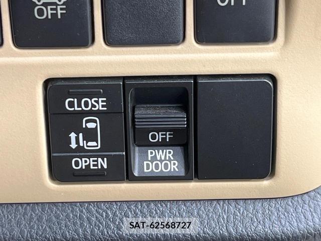 Toyota NOAH 2014-09 8072100-3