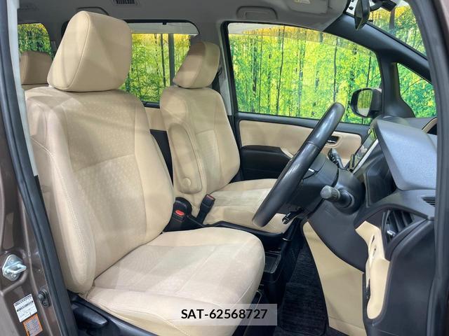 Toyota NOAH 2014-09 8072100-7
