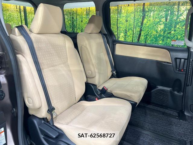 Toyota NOAH 2014-09 8072100-8