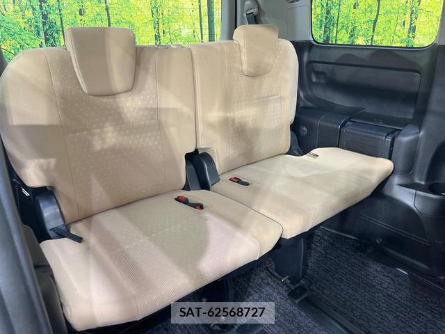 Toyota NOAH 2014-09 8072100-9