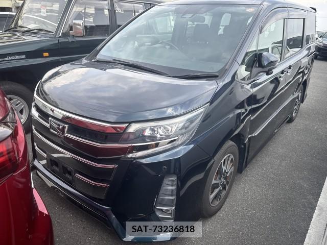 Toyota NOAH 2017-08 8072140-0