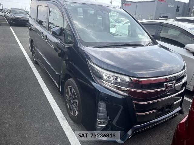 Toyota NOAH 2017-08 8072140-1