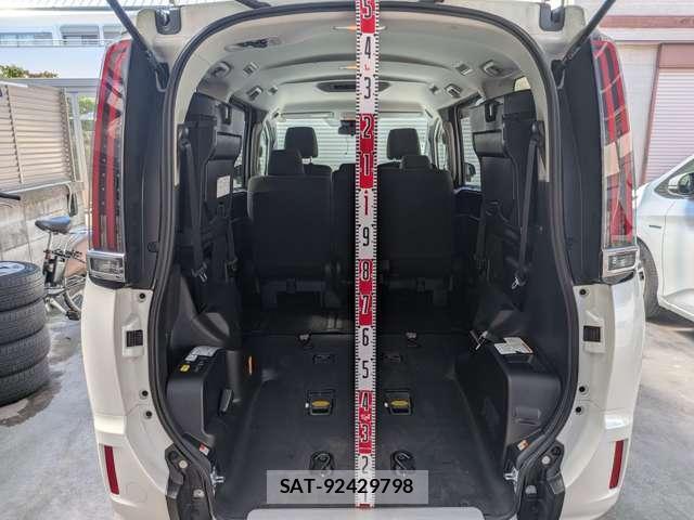 Toyota NOAH 2021-04 8072212-8