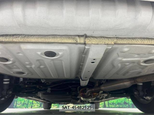 Toyota NOAH 2017-12 8072390-19