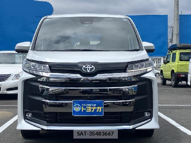 Toyota NOAH 2026-05 8072518-1