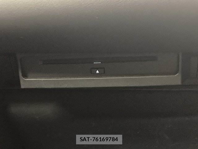 Toyota NOAH 2023-09 8072600-8
