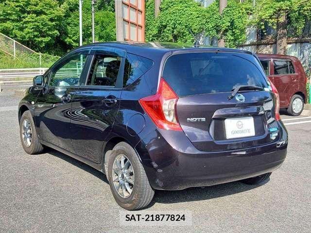 Nissan NOTE 2014-04 8070990-3