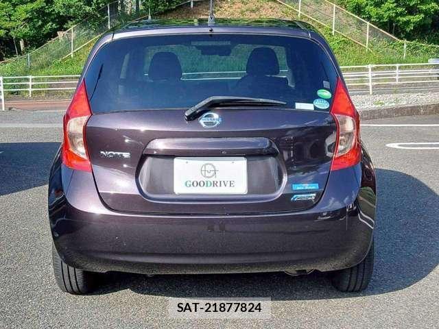 Nissan NOTE 2014-04 8070990-4