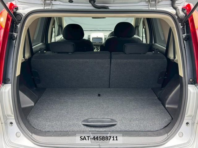 Nissan NOTE 2012-06 8072155-17