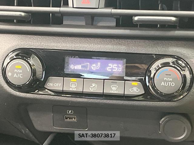 Nissan NOTE 2021-05 8072339-6
