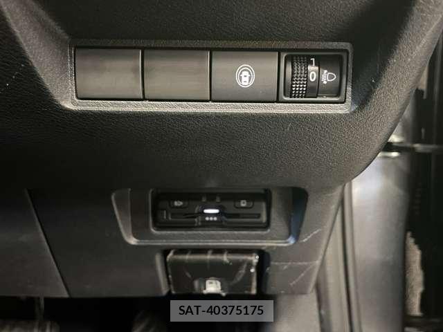 Nissan NOTE 2021-05 8072427-5