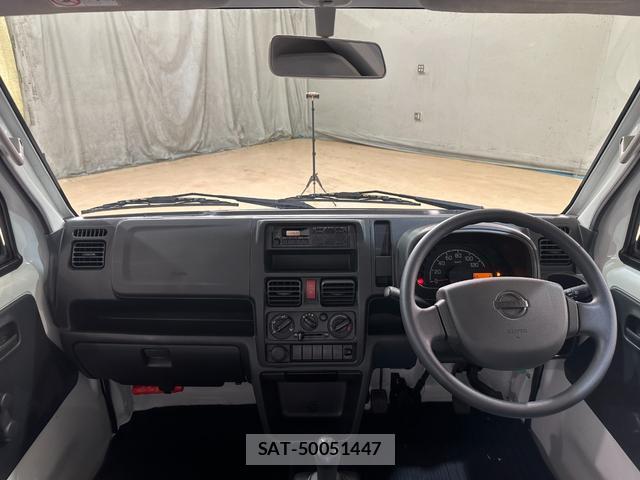 Nissan CLIPPER TRUCK 2020-05 8072386-4