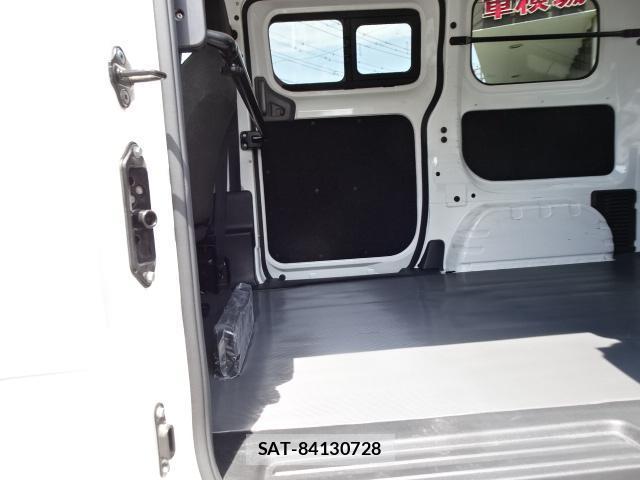 Nissan VANETTE VAN 2020-11 8071077-6