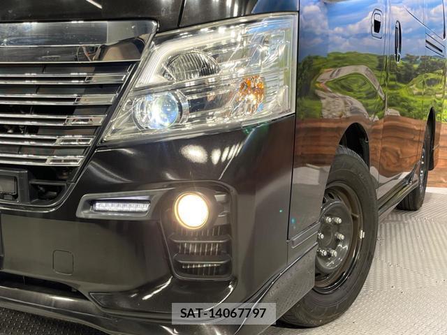 Nissan NV350 Caravan 2021 8071175-12