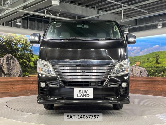 Nissan NV350 Caravan 2021 8071175-14