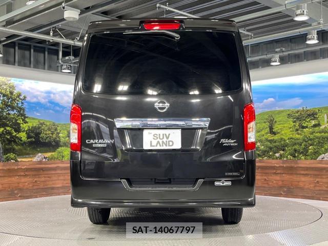 Nissan NV350 Caravan 2021 8071175-15