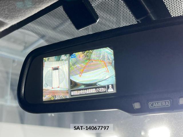 Nissan NV350 Caravan 2021 8071175-3