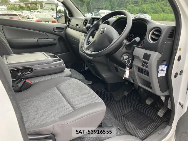 Nissan NV350 Caravan 2019-10 8071535-4