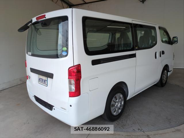 Nissan NV350 Caravan 2017-05 8072000-1