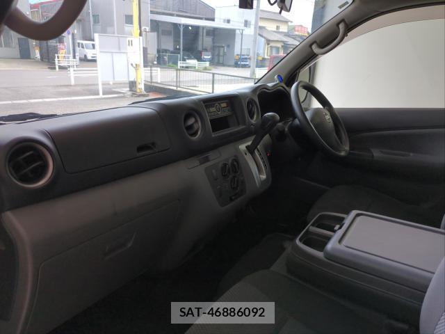 Nissan NV350 Caravan 2017-05 8072000-14
