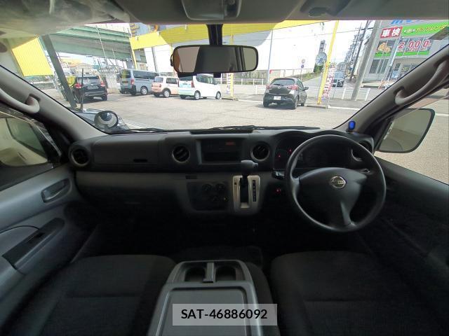 Nissan NV350 Caravan 2017-05 8072000-2