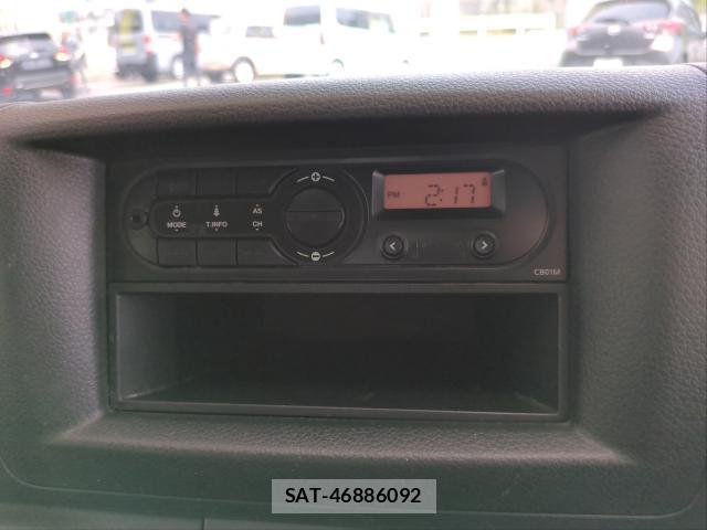 Nissan NV350 Caravan 2017-05 8072000-4