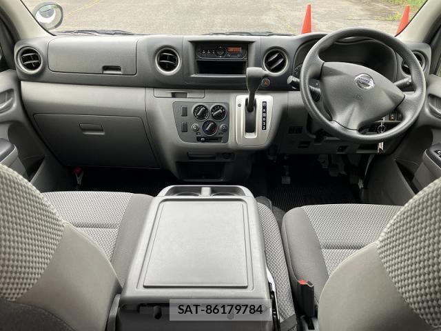 Nissan NV350 Caravan 2019-10 8072052-3